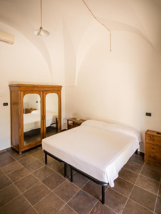 Cottage A 5 Minuti Dal Mare นาร์โด ภายนอก รูปภาพ