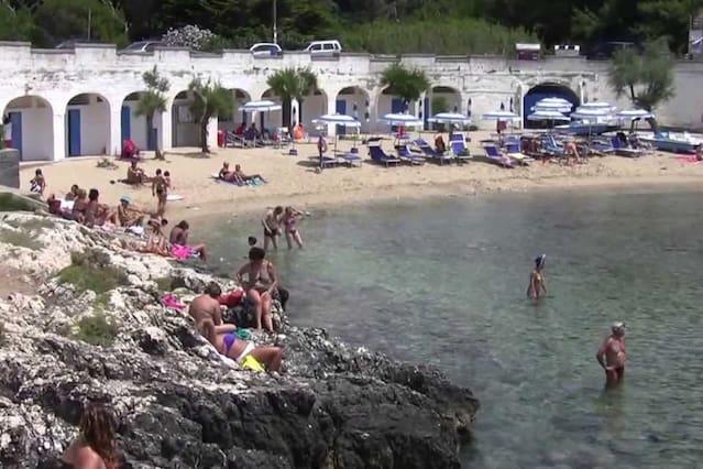Cottage A 5 Minuti Dal Mare นาร์โด ภายนอก รูปภาพ